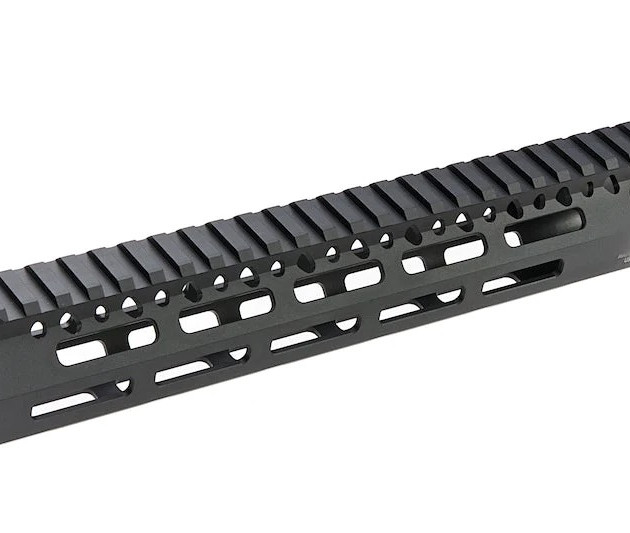 BCM MCMR 10" handguard compatible with M-LOK - Black